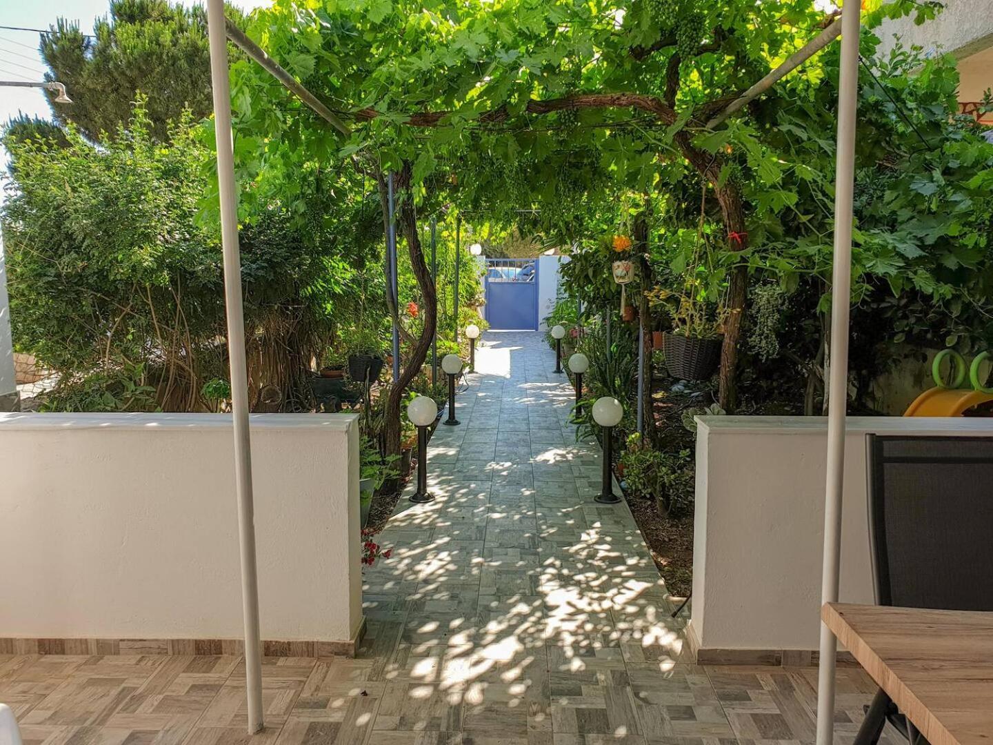 Vila Maria'S House, With Garden Kalamaki  Exteriér fotografie